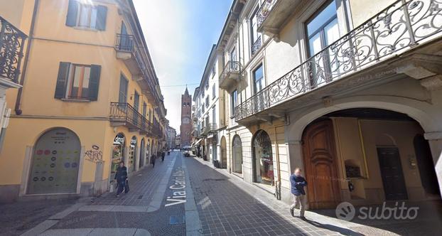 Monolocale a 2 min dal centro e dalla staz. Monza