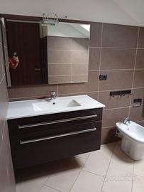 Bagno Mobile Sospeso Lavabo 2 Cassettoni Specchio