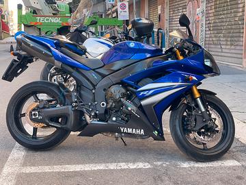 Moto sportiva