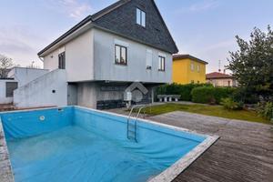 VILLA SINGOLA A TREZZO SULL'ADDA