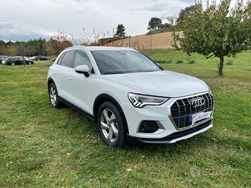 AUDI Q3 35 TDI S tronic