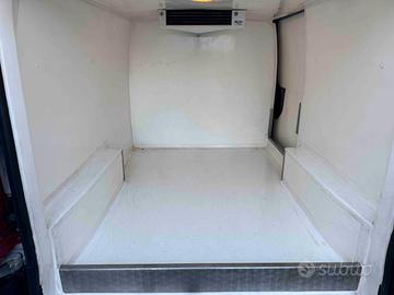 Furgone Pegout expert refrigerato