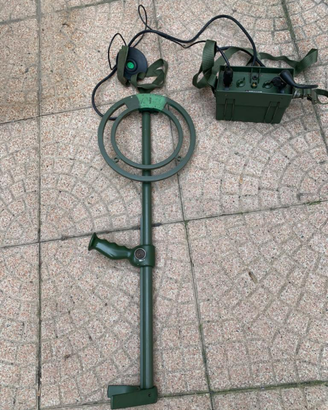 Detector di mine e metali