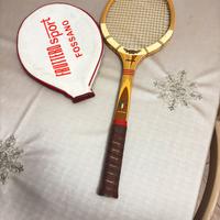 Racchetta da tennis vintage in legno