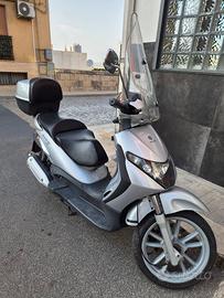 scooter beverly 250 cc