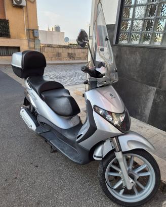 scooter beverly 250 cc