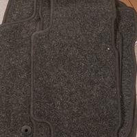 Set 4 tappetini Toyota Rav4 2010