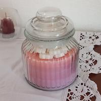 candela artigianale con confetti