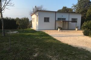 Abitazione con terreno agricolo