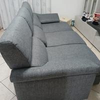 divano 3 posti poggiatesta e sedute allungabili