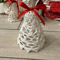 Decorazioni natalizie fatte a mano all’uncinetto