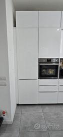frigorifero da incasso Ikea con mobile