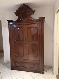 Armadio antico a due ante