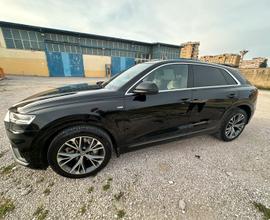 Audi q8 50
