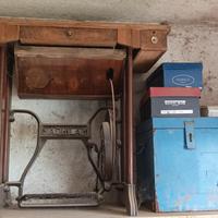 macchina da cucire d'epoca 