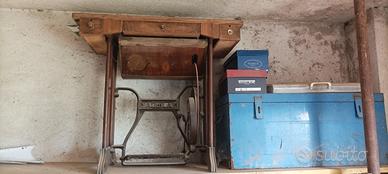 macchina da cucire d'epoca 