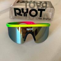 Occhiali sole sportivi