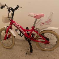 bici bambina con caschetto