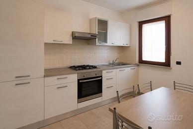 Trilocale con cantina in zona Borgo Milano