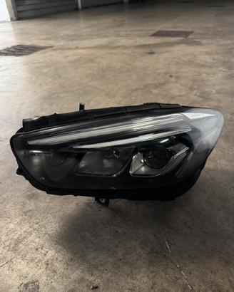 Mercedes fanale anteriore w247 classeB