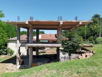 Rustico / Casale di 160 m² a Frosinone