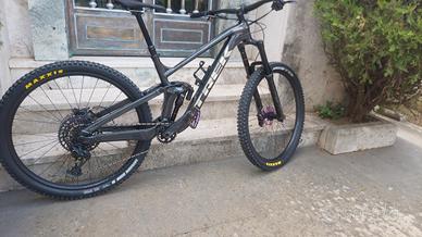 Trek slash 8 