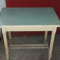 Piccolo tavolino da cucina antico anni 40