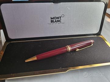 Montblanc bordeaux con astuccio da 500 a 225 €