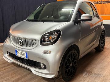 SMART FORTWO ADATTA A NEOPATENTATI CON TETTO PANOR