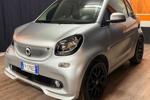 SMART FORTWO ADATTA A NEOPATENTATI CON TETTO PANOR