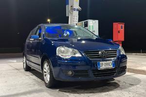 VOLKSWAGEN POLO 1.2