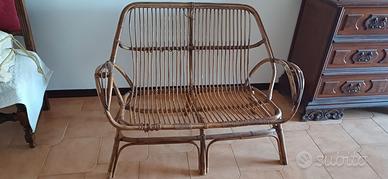 Divanetto a due posti in vimini, buone condizioni