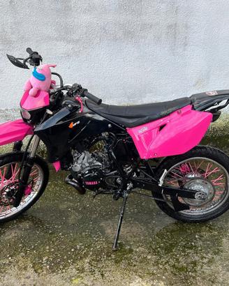 YAMAHA DT MOTOR ESPANA S.A. DE06, 125 cc, 08/2005