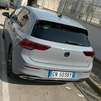 Volkswagen GOLF 8