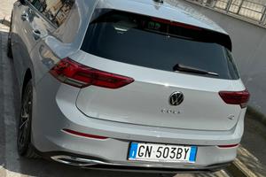 Volkswagen GOLF 8