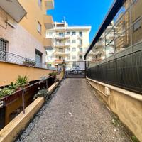 Conca d'oro - locale commerciale