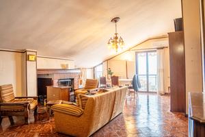 Appartamento con terrazza abitabile, Dogana, S/444