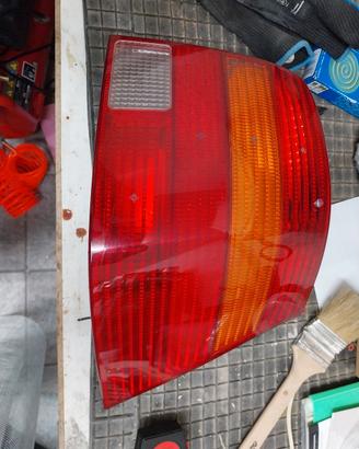 fanale posteriore Dx golf 4
