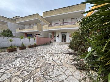 VILLA A SCHIERA A SANNICOLA