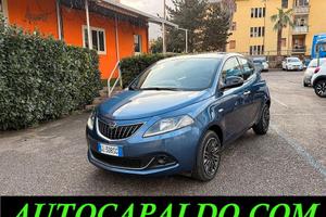 Lancia Ypsilon 1.0 Hybrid "Silver