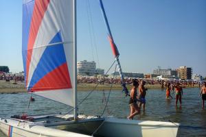 Catamarano Phantom 16