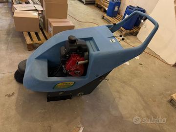 Spazzatrice a scoppio