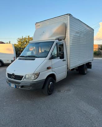 Mercedes sprinter