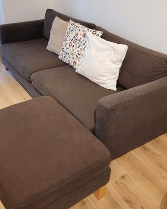 Divano letto Ikea molto comodo semi nuovo a doghe