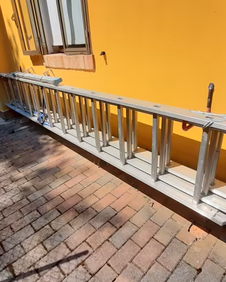  Scala in alluminio