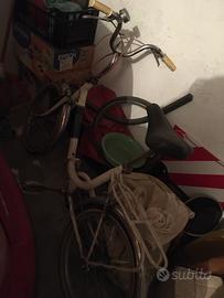 Bicicletta bianca usata