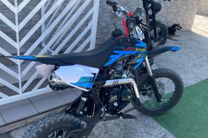 Motorinodai eta: 10, 13 anni