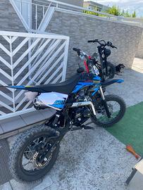 Motorinodai eta: 10, 13 anni