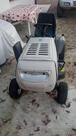 Trattorino tagliaerba