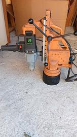Trapano a colonna con supporto magnetico LTF